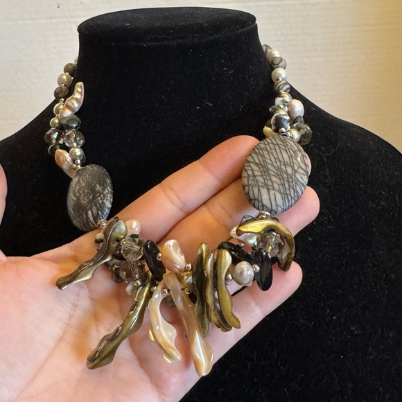 Natural Stones Necklace Abalone Shell, Zebra Jasper, Fresh Water Blister Pearls - Picture 4 of 16